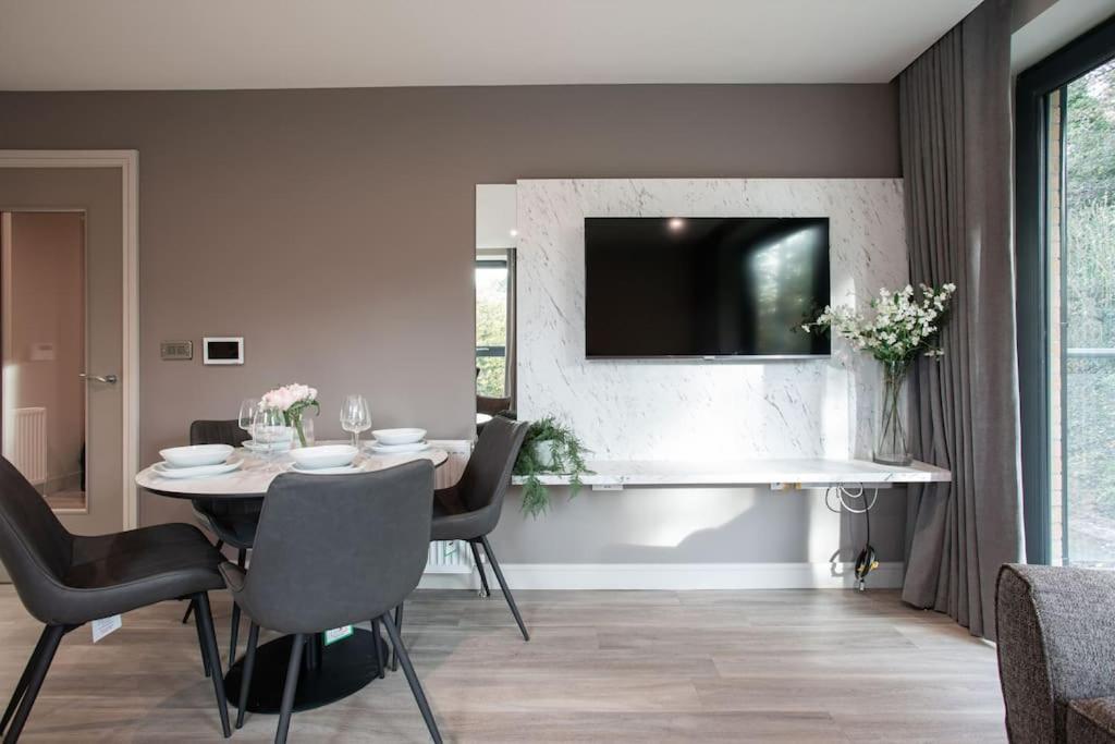 Stunning 2Br Next To The City Airport Bhd - Free Parking Belfast Extérieur photo