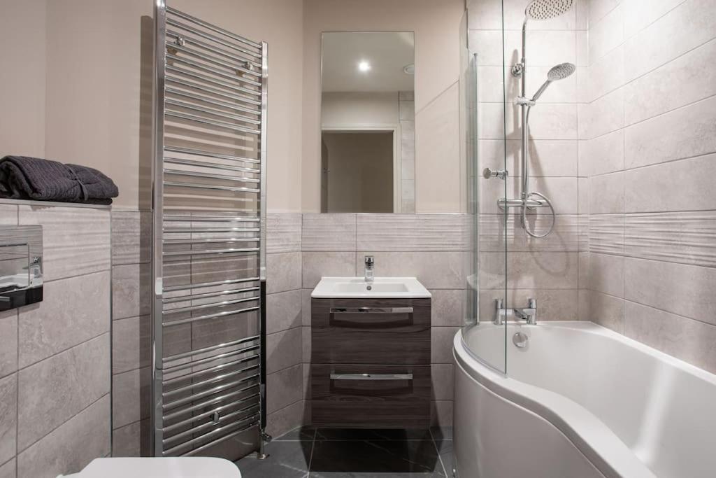Stunning 2Br Next To The City Airport Bhd - Free Parking Belfast Extérieur photo